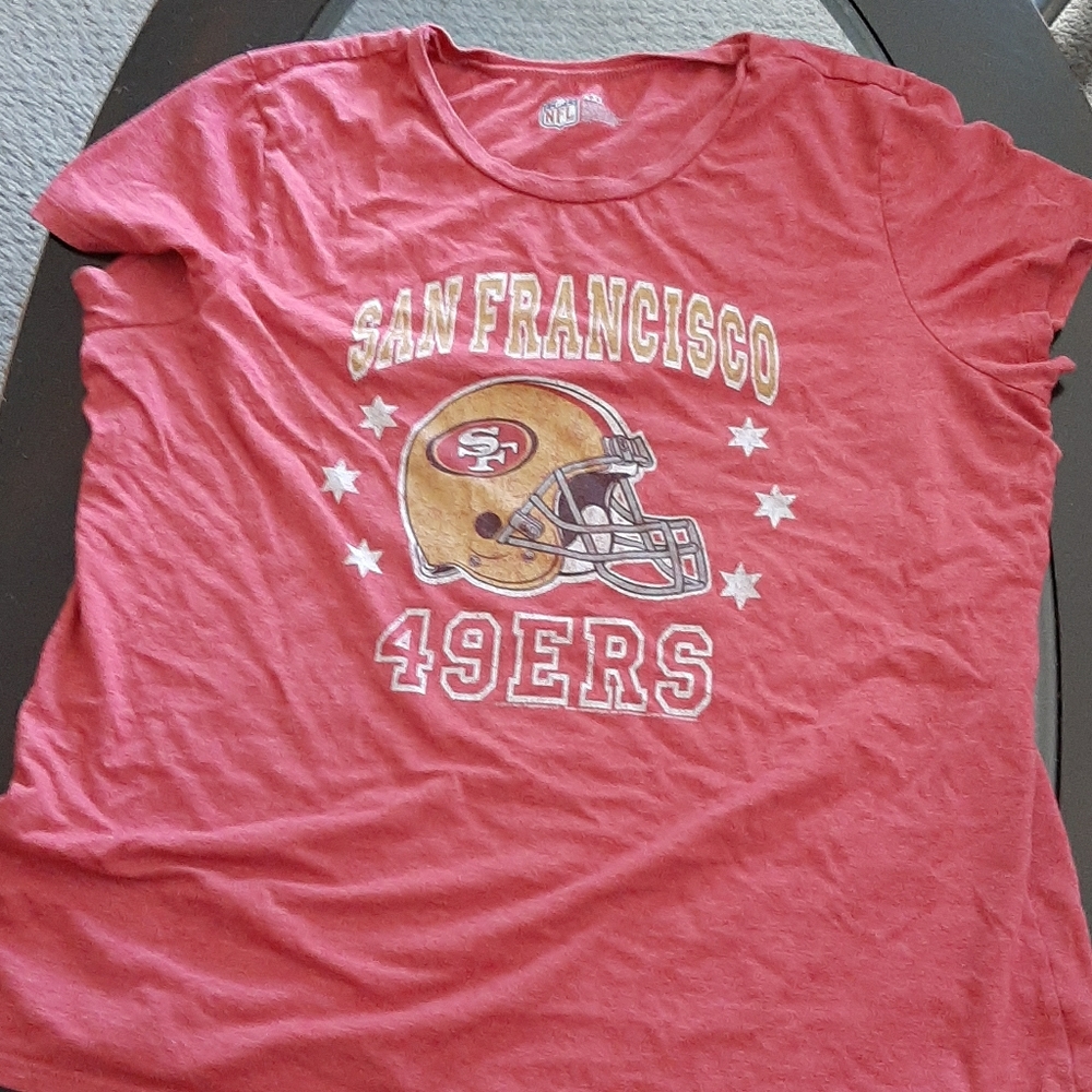 San Francisco 49ers tshirt
